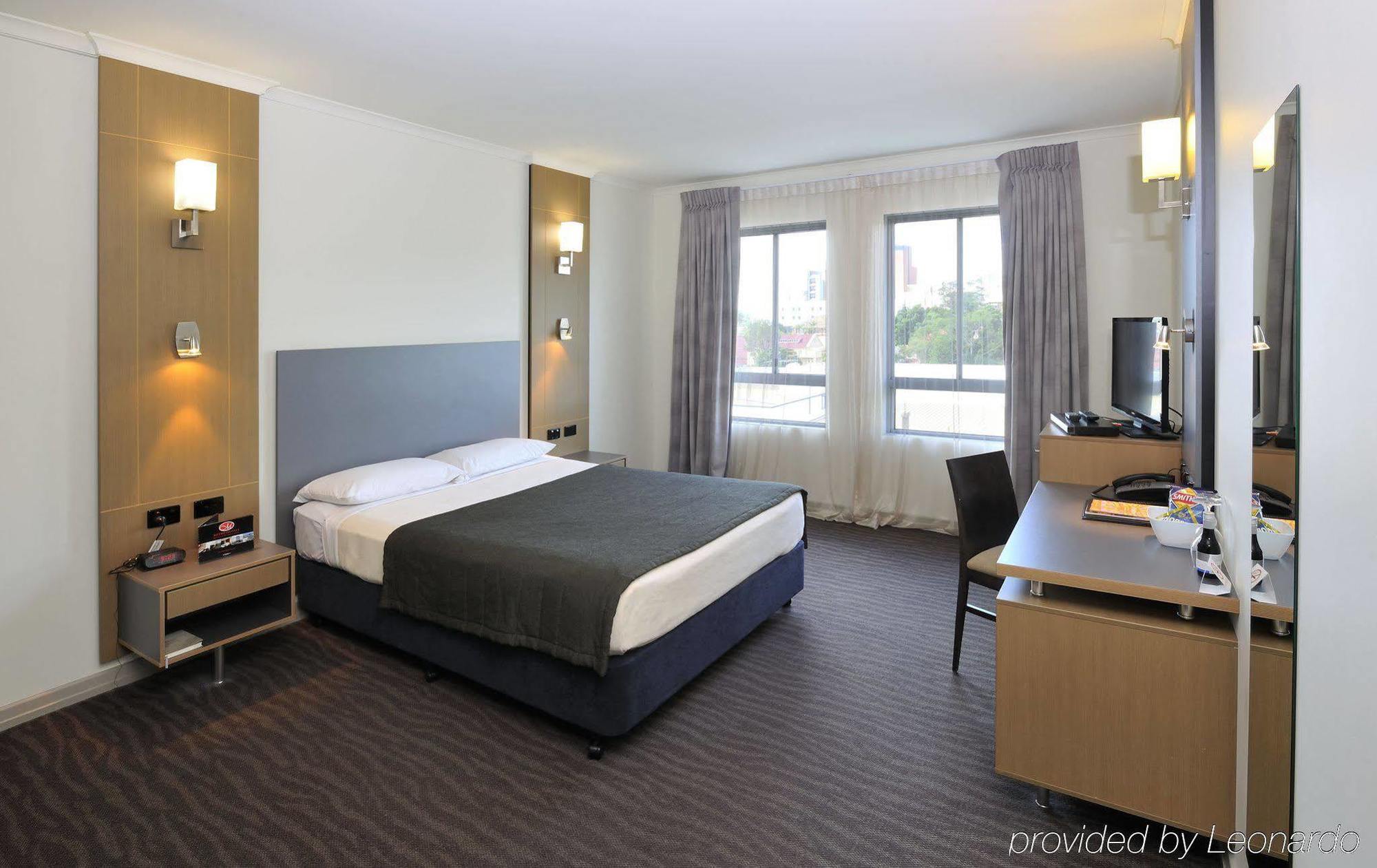 Metro Hotel Ipswich International Экстерьер фото